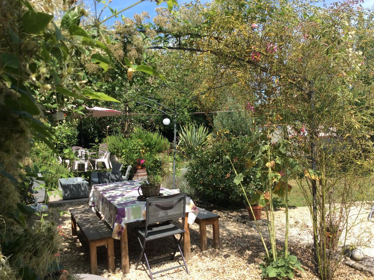 La Belle Lavande Bed and Breakfast Chenommet Esterno foto